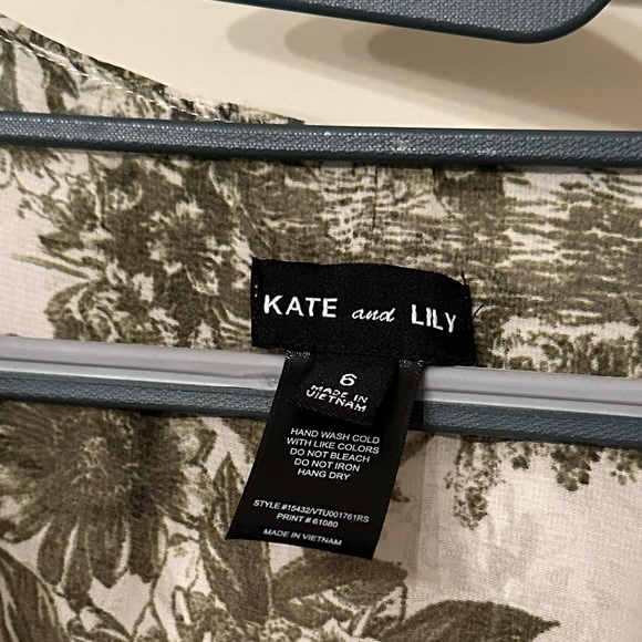 Dress - Picture 2 of 2